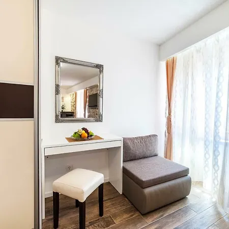 Guest house Apartments Palace Rialto Sibenik