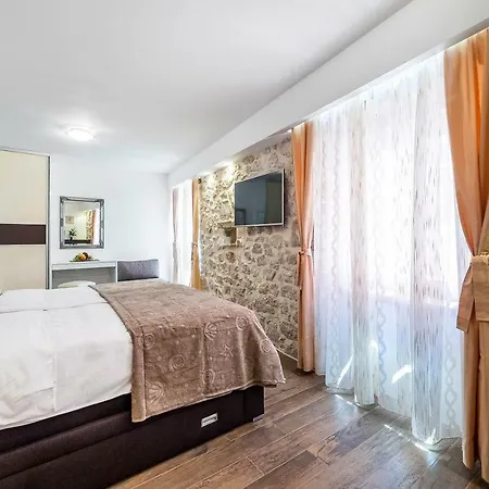 Apartments Palace Rialto Guest house