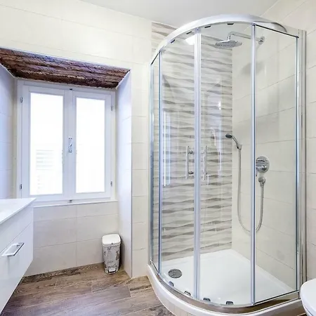 Apartments Palace Rialto 4*