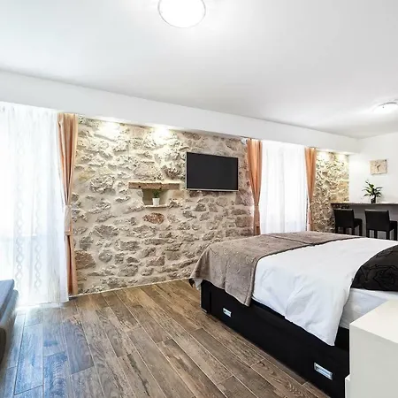 Apartments Palace Rialto 4* Sibenik