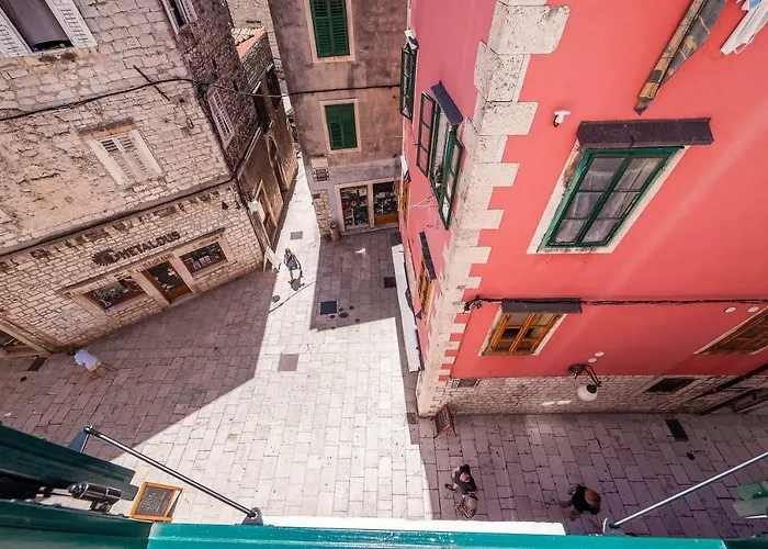 בית הארחה Palace Rialto