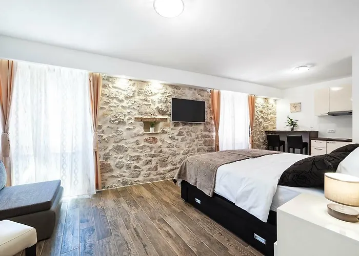 Palace Rialto 4* שיבניק